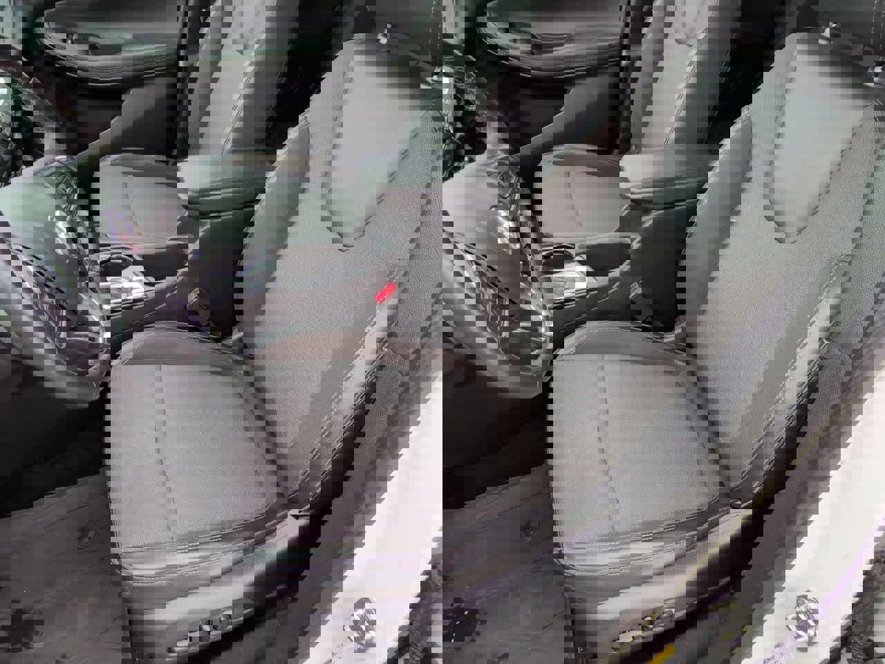 Used 2022 Buick Encore GX Select w/ Sport Touring Package image 16