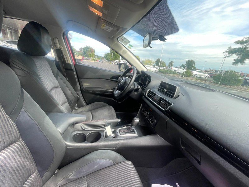 Used 2014 MAZDA MAZDA3 i Touring FWD image 3