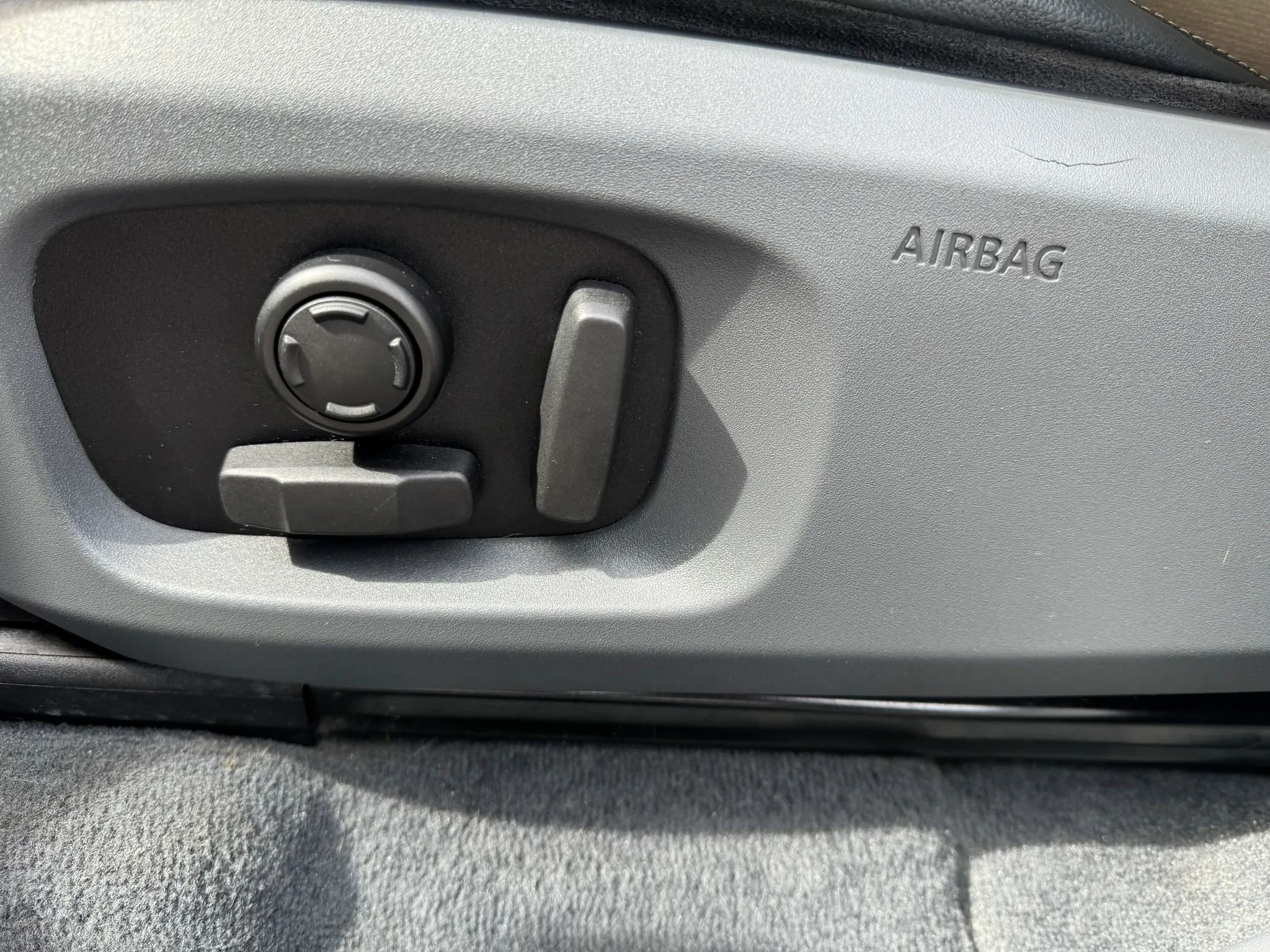 Used 2016 Land Rover Range Rover Evoque SE Premium image 12