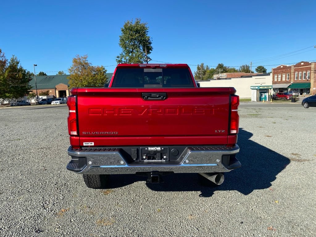 New 2026 Chevrolet Silverado 2500 LTZ w/ LTZ Premium Package AWD/4WD image 4