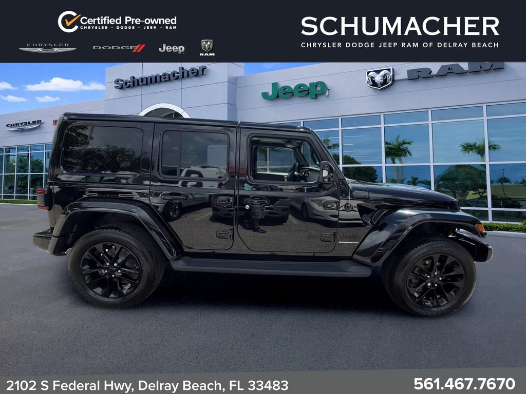 Used 2023 Jeep Wrangler Unlimited Sahara AWD/4WD image 8