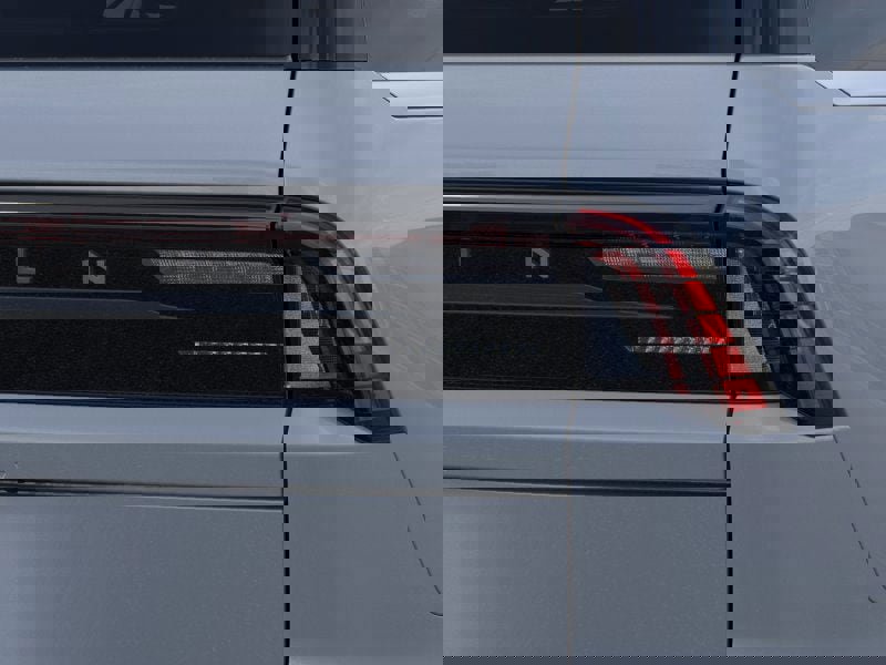 New 2025 Lincoln Navigator Reserve image 21