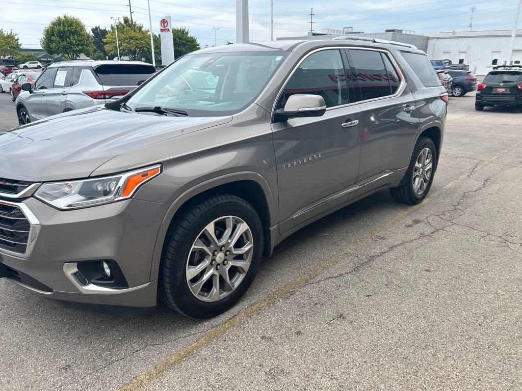 Used 2018 Chevrolet Traverse Premier w/ Driver Confidence II Package FWD image 4