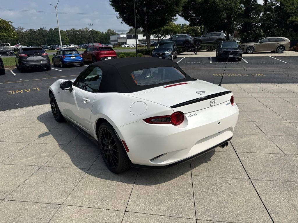 Certified 2022 MAZDA MX-5 Miata Club w/ Brembo/BBS Recaro Package RWD image 8