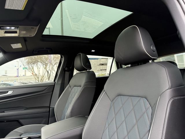 New 2026 Volkswagen Atlas Cross Sport SEL Premium R-Line image 17