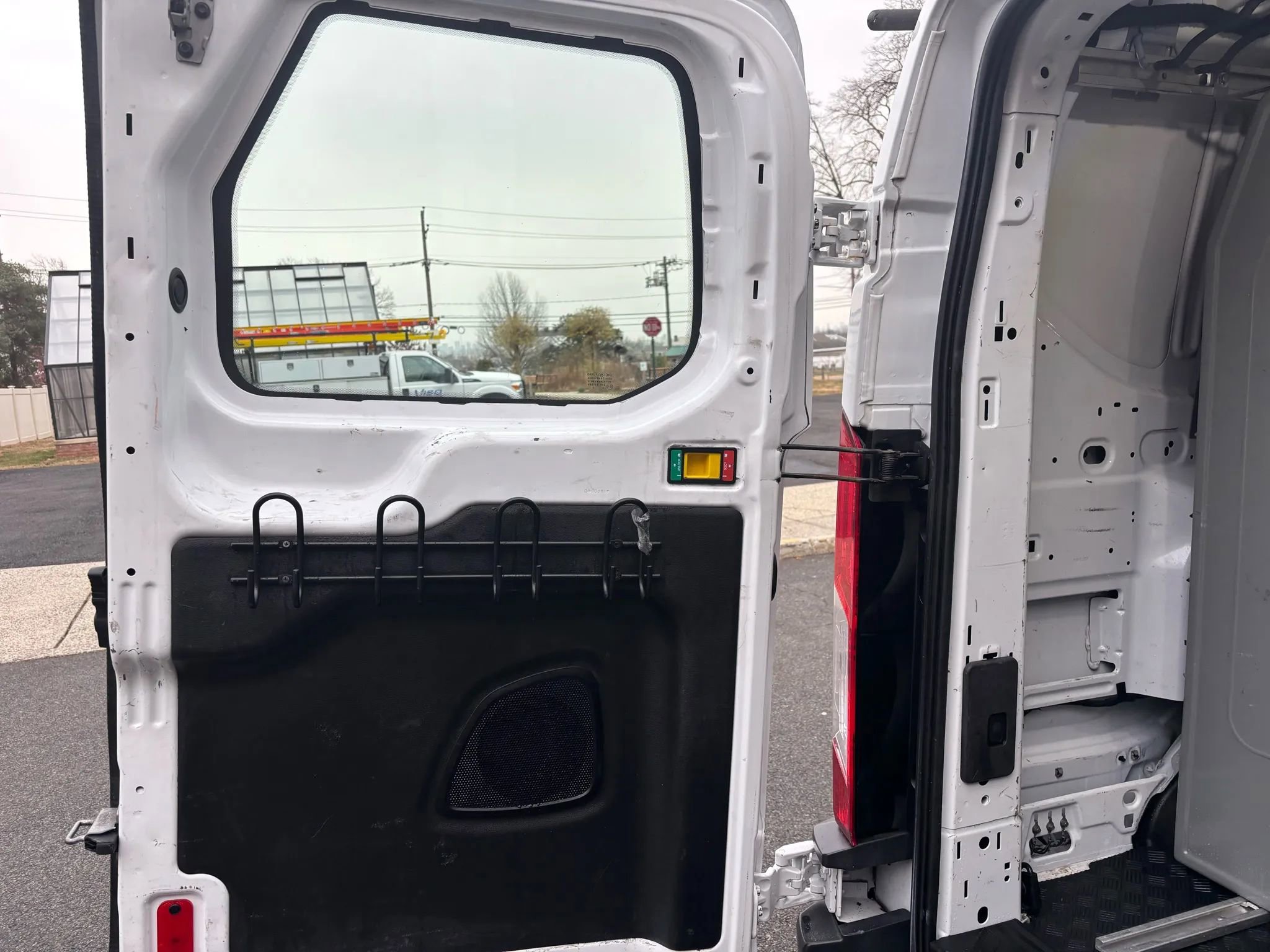 Used 2018 Ford Transit 250 130 Low Roof w/ Exterior Upgrade Package image 24