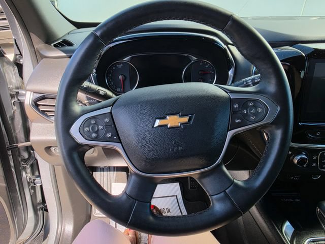 Used 2023 Chevrolet Traverse Premier FWD image 9