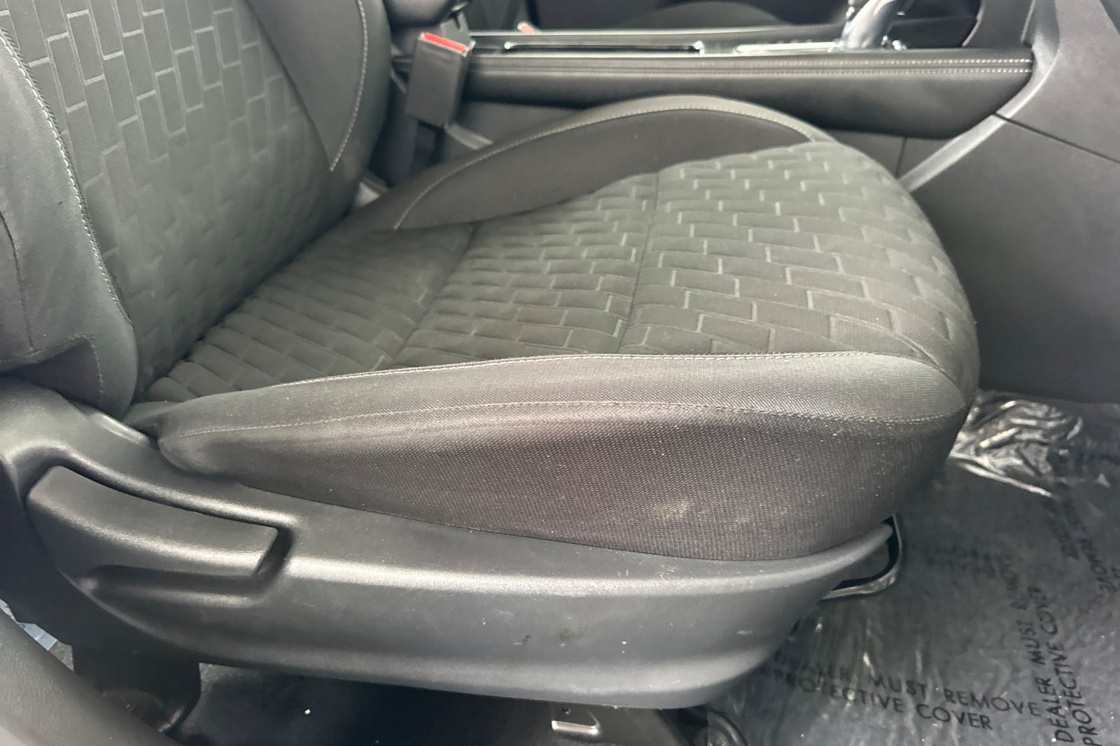 Used 2021 Nissan Kicks SV FWD image 23