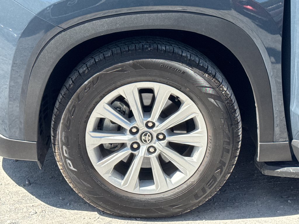Used 2024 Toyota Grand Highlander AWD image 24