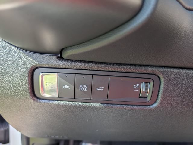 Used 2024 Chevrolet Equinox EV RS FWD image 12