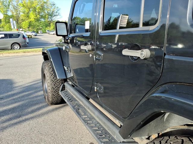 Used 2015 Jeep Wrangler Unlimited Rubicon w/ Connectivity Group AWD/4WD image 9