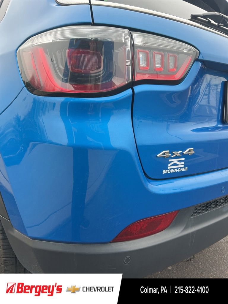 Used 2024 Jeep Compass Limited image 17