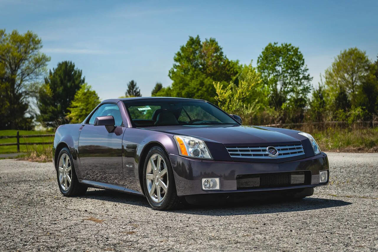 Used 2004 Cadillac XLR image 3