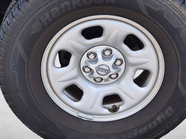 Used 2022 Nissan Frontier S RWD image 17