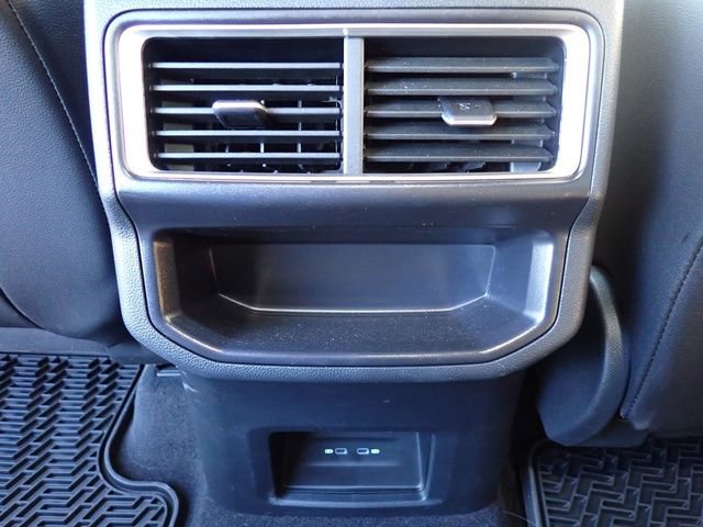 Used 2024 Volkswagen Atlas Cross Sport SE image 14