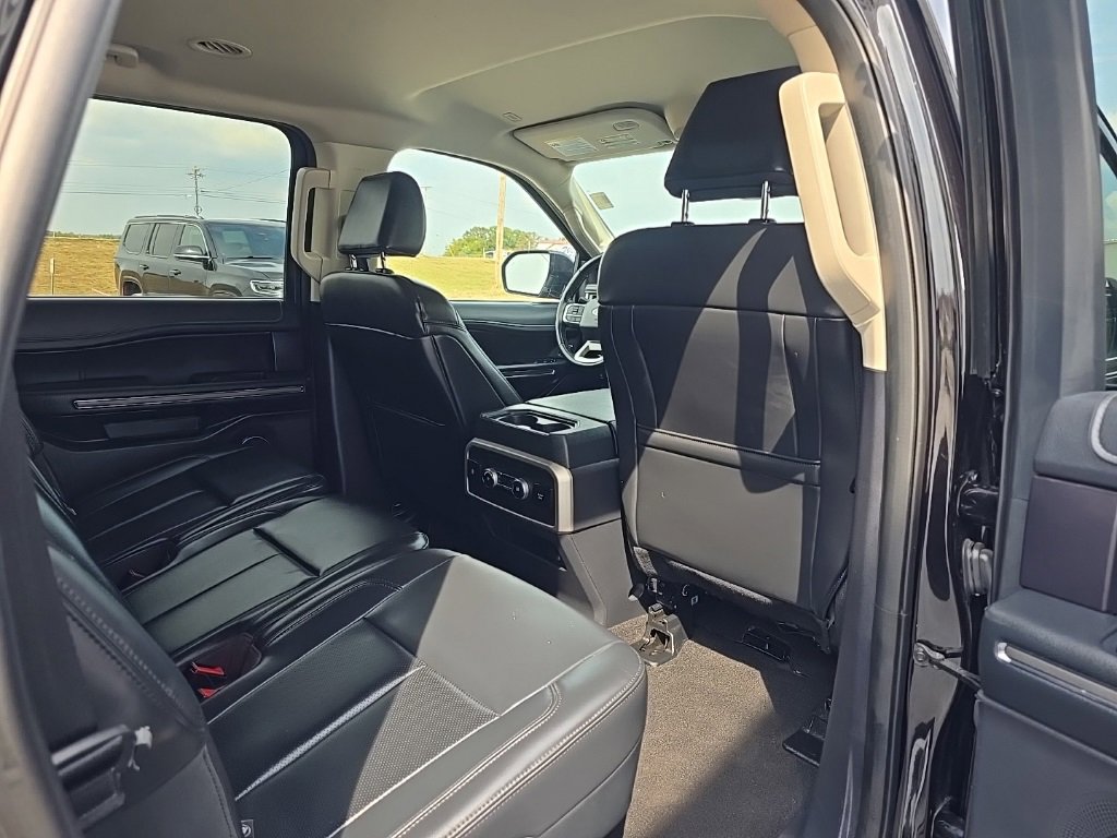 Used 2024 Ford Expedition Max XLT image 23