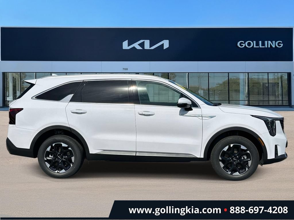 Certified 2026 Kia Sorento S AWD/4WD image 2