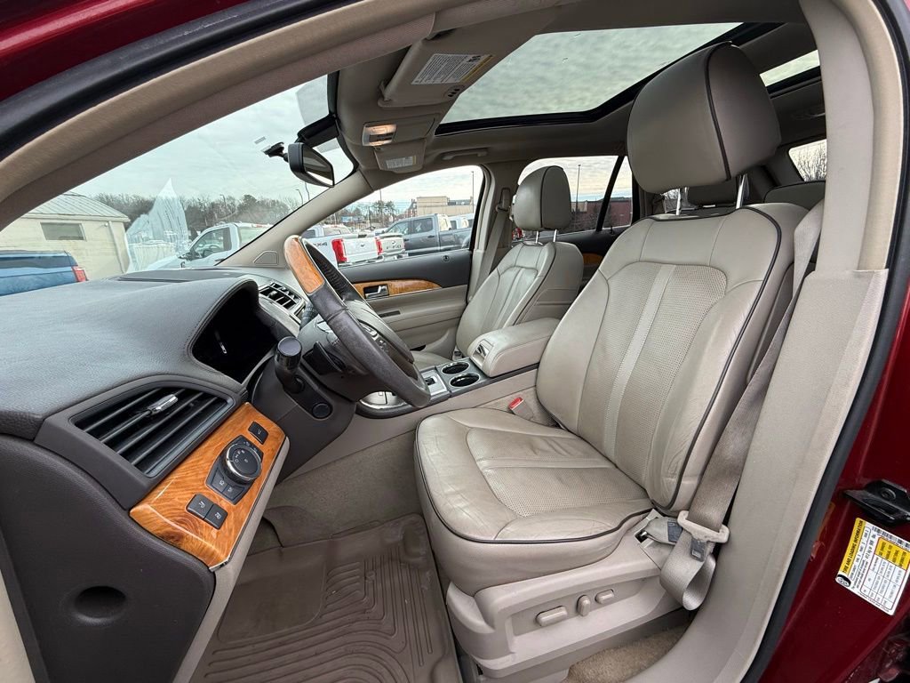 Used 2015 Lincoln MKX AWD w/ Equipment Group 102A image 15