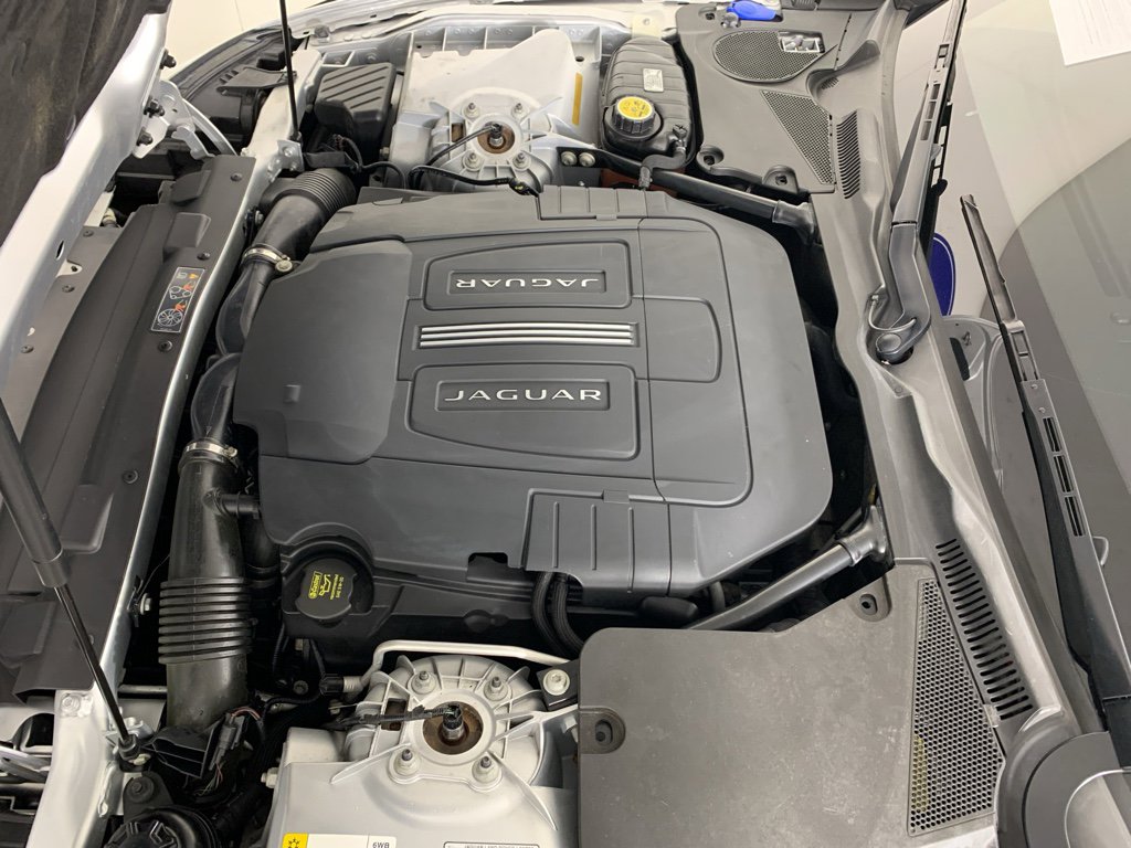 Used 2014 Jaguar XK Touring image 11