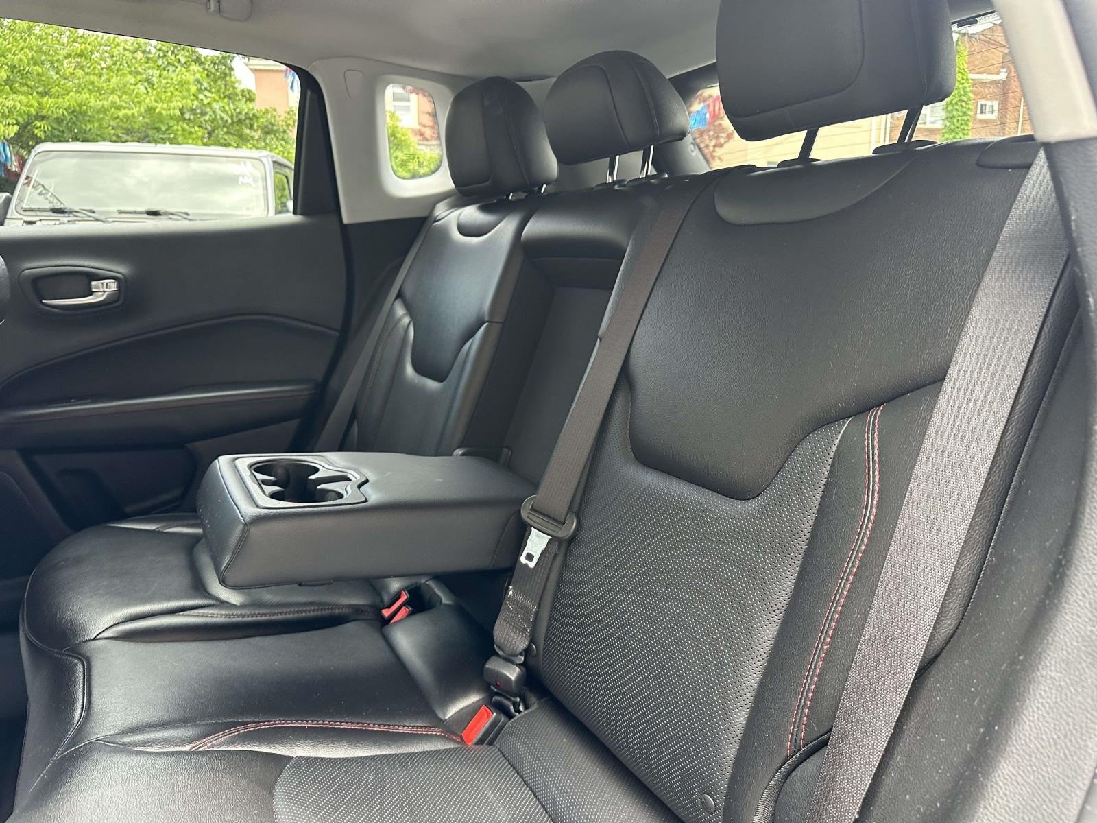 Certified 2018 Jeep Compass Trailhawk w/ Leather Interior Group AWD/4WD image 17