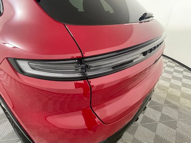 Used 2025 Porsche Cayenne GTS image 16