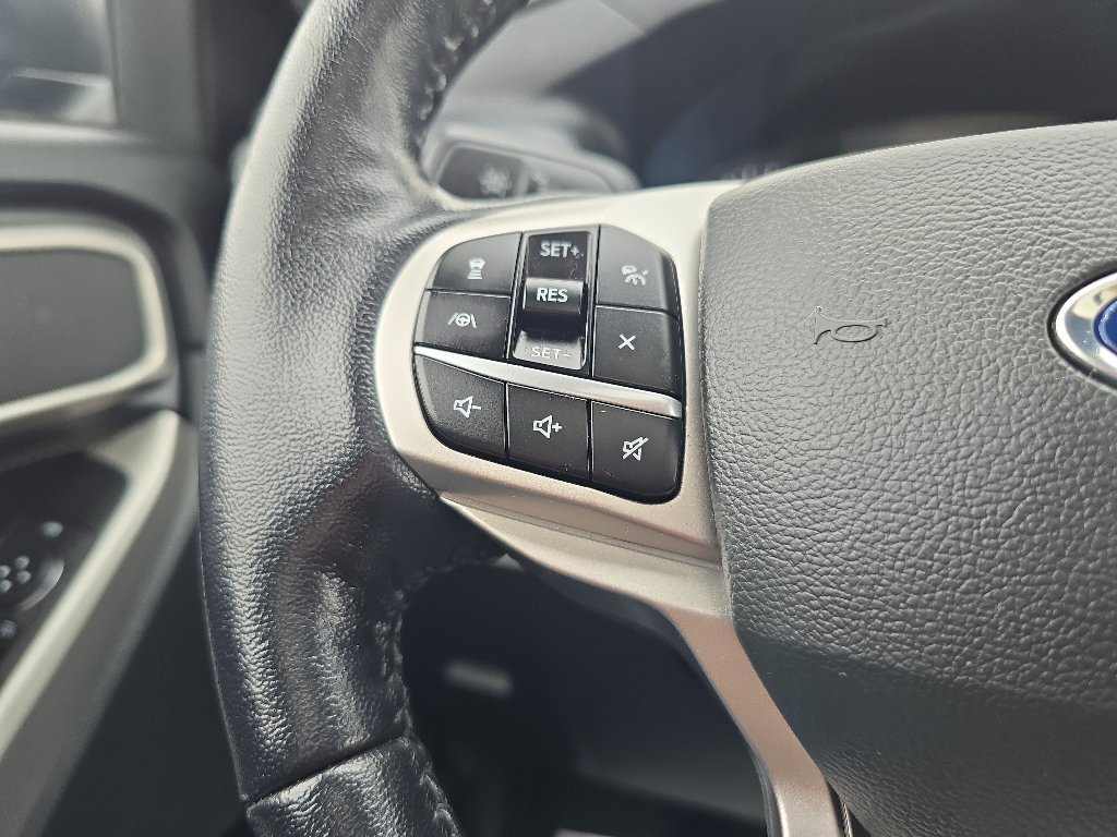 Used 2021 Ford Explorer XLT w/ Equipment Group 202A AWD/4WD image 28