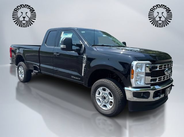 New 2026 Ford F250 XLT w/ FX4 Off-Road Package AWD/4WD image 3