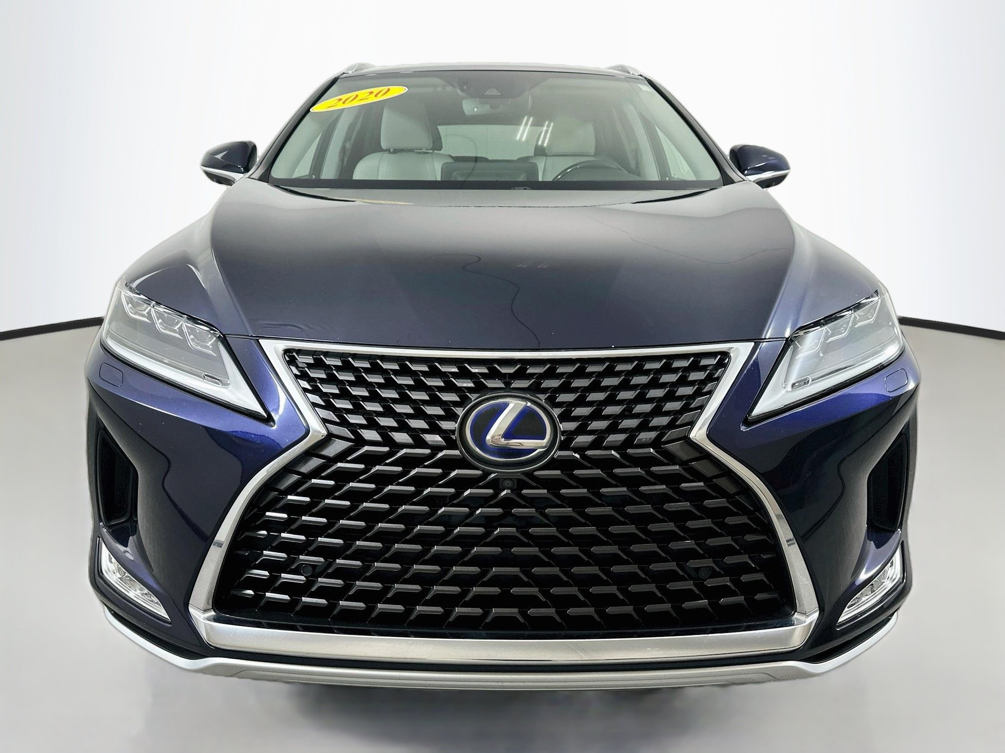 Used 2020 Lexus RX 450hL Luxury w/ Accessory Package AWD/4WD image 2