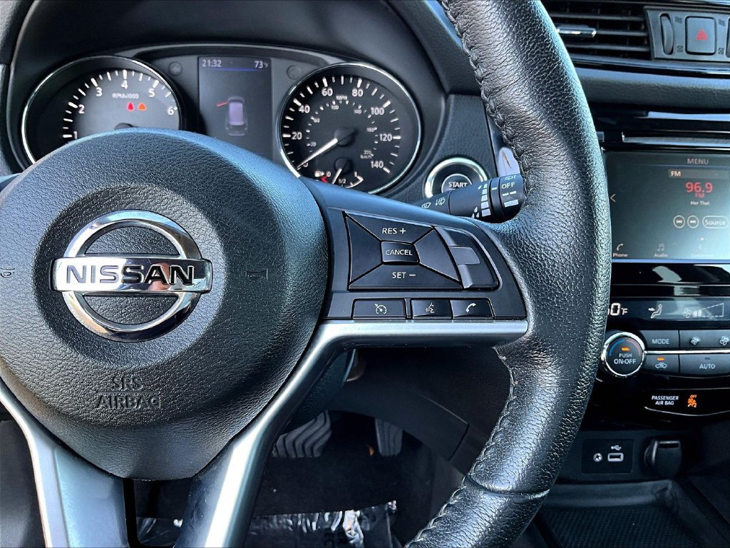 Used 2020 Nissan Rogue SV AWD/4WD image 12