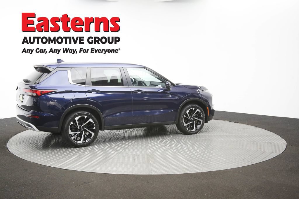 Used 2024 Mitsubishi Outlander SE FWD image 41