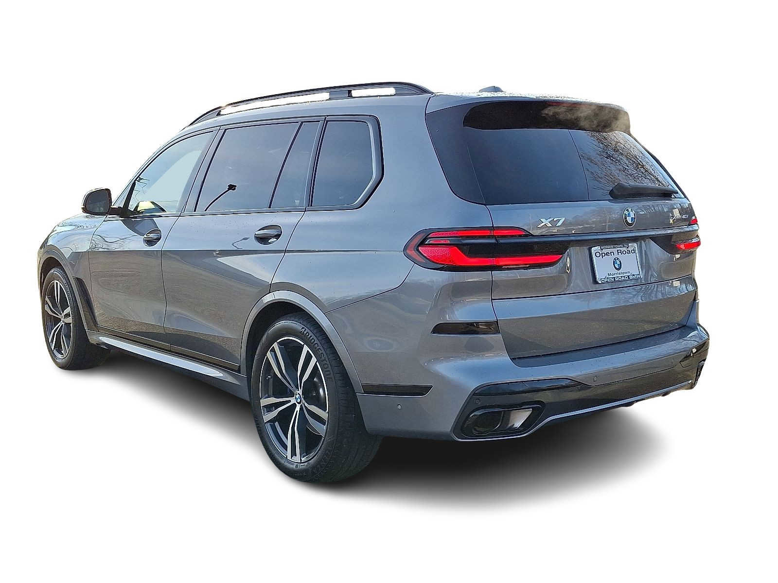 Used 2024 BMW X7 xDrive40i w/ M Sport Package image 4