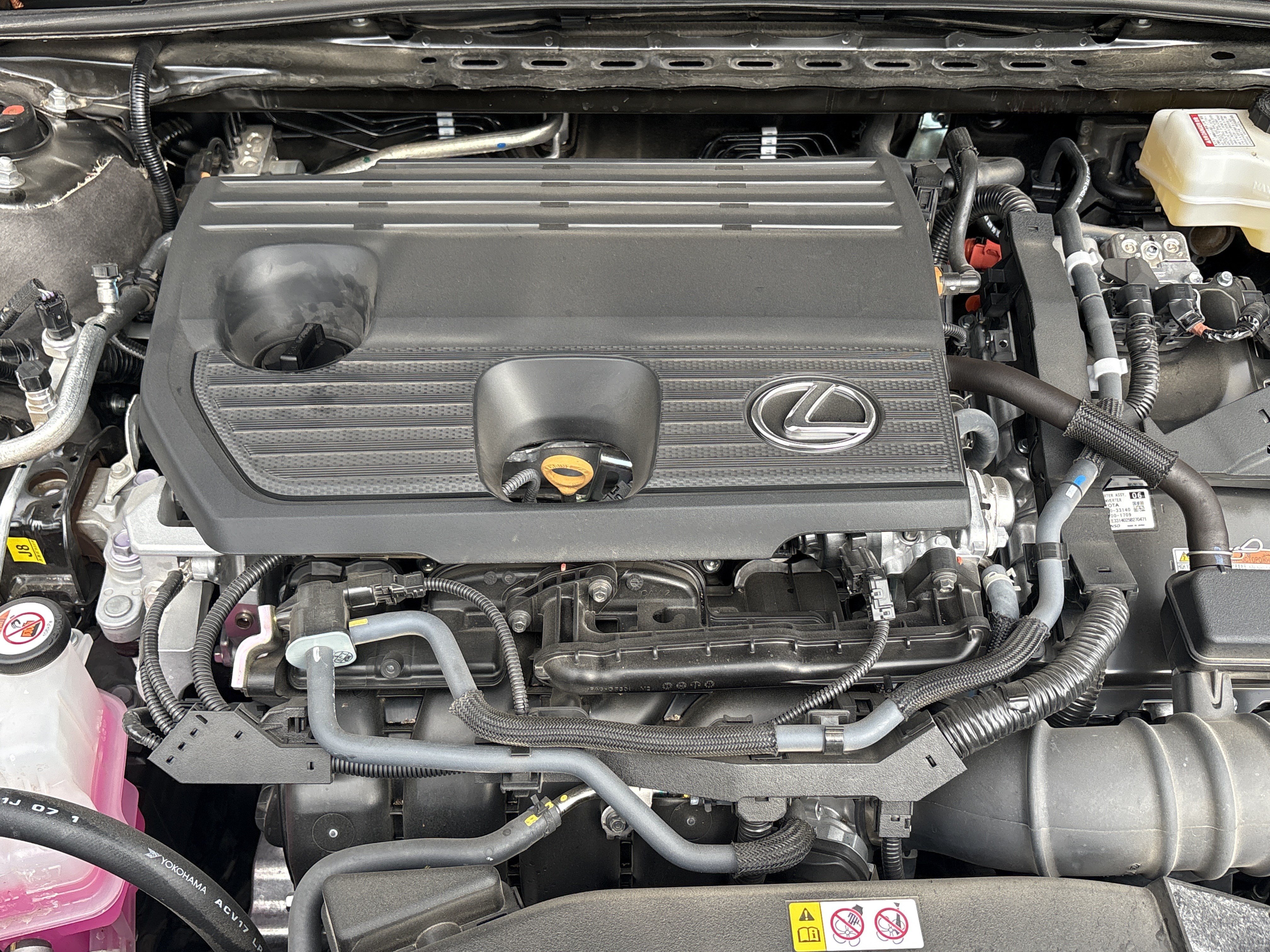 Used 2025 Lexus ES 300h w/ Luxury Package FWD image 34