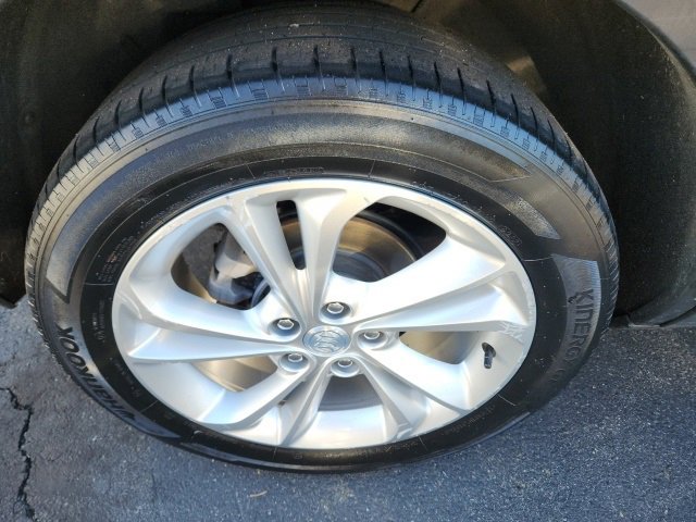 Used 2022 Buick Encore GX Preferred w/ Cold Weather Comfort Package image 11