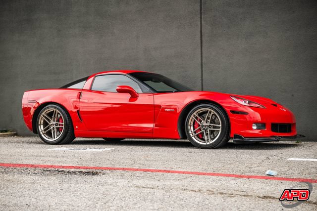 Used 2007 Chevrolet Corvette Z06 w/ Preferred Equipment Group RWD image 5
