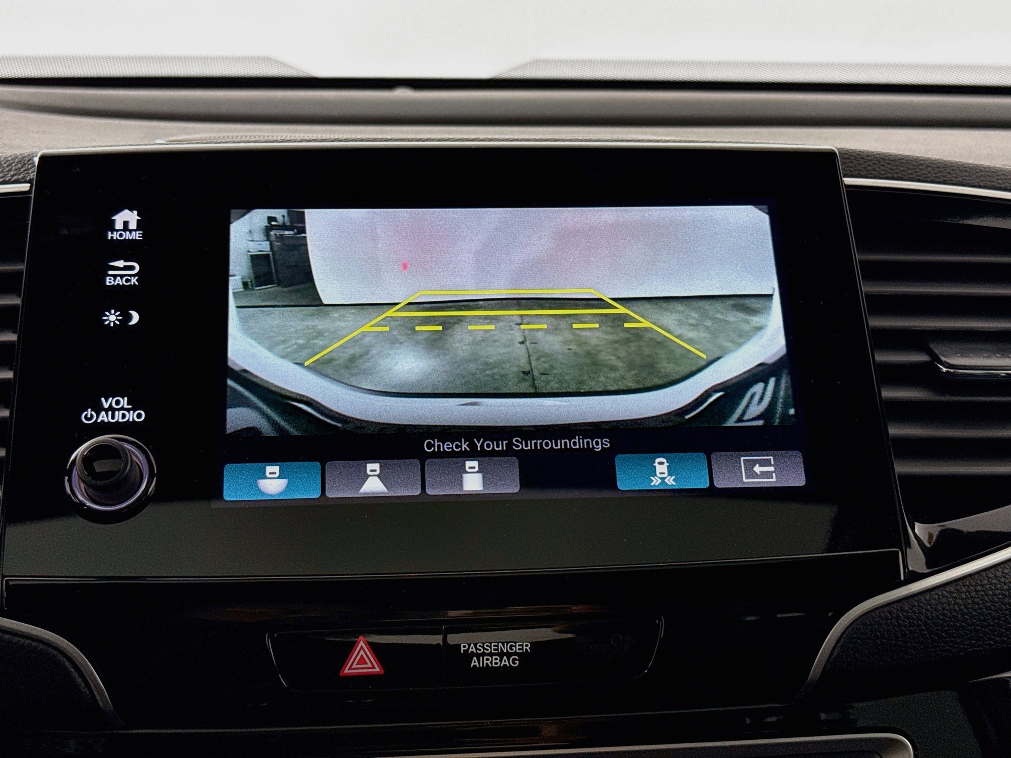 Used 2025 Honda Passport Black Edition image 17