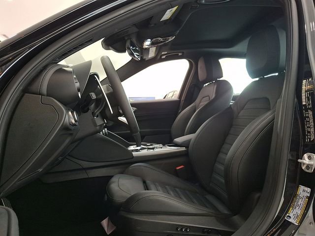 New 2026 Alfa Romeo Giulia Base image 9