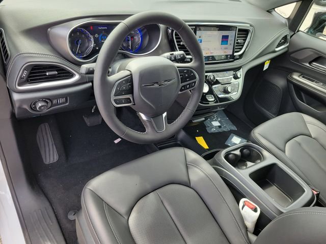New 2026 Chrysler Pacifica Select FWD image 14