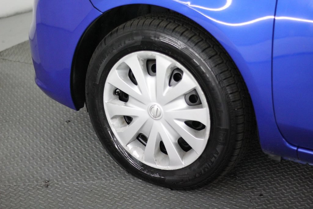 Used 2013 Nissan Versa SV w/ Convenience Pkg FWD image 44