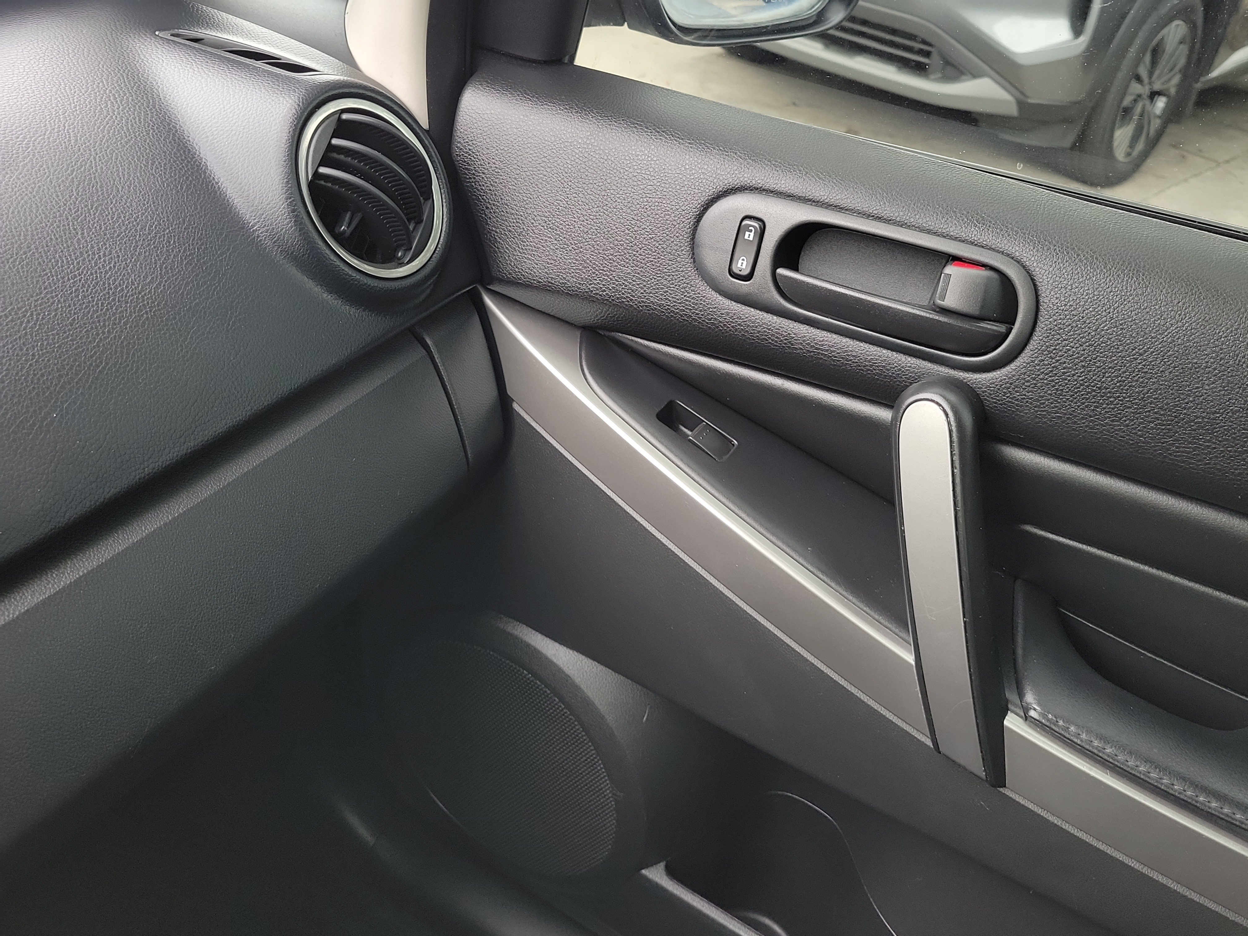 Used 2012 MAZDA CX-7 i SV FWD image 29