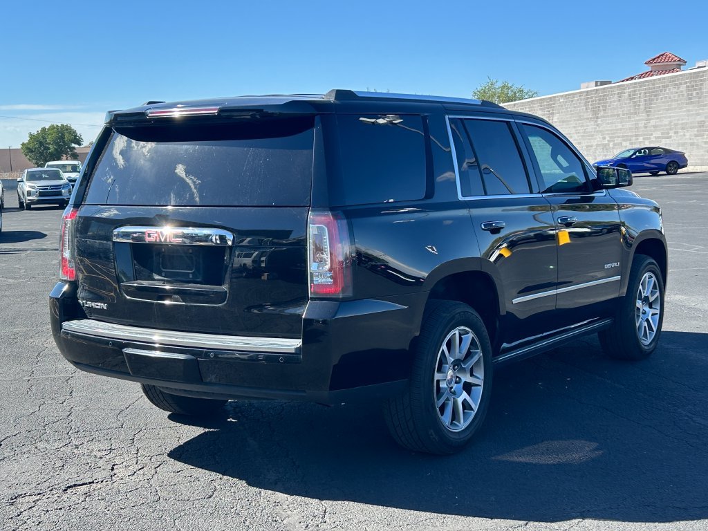 Used 2015 GMC Yukon Denali w/ Touring Package AWD/4WD image 3