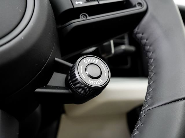 New 2026 Porsche Cayenne S image 15