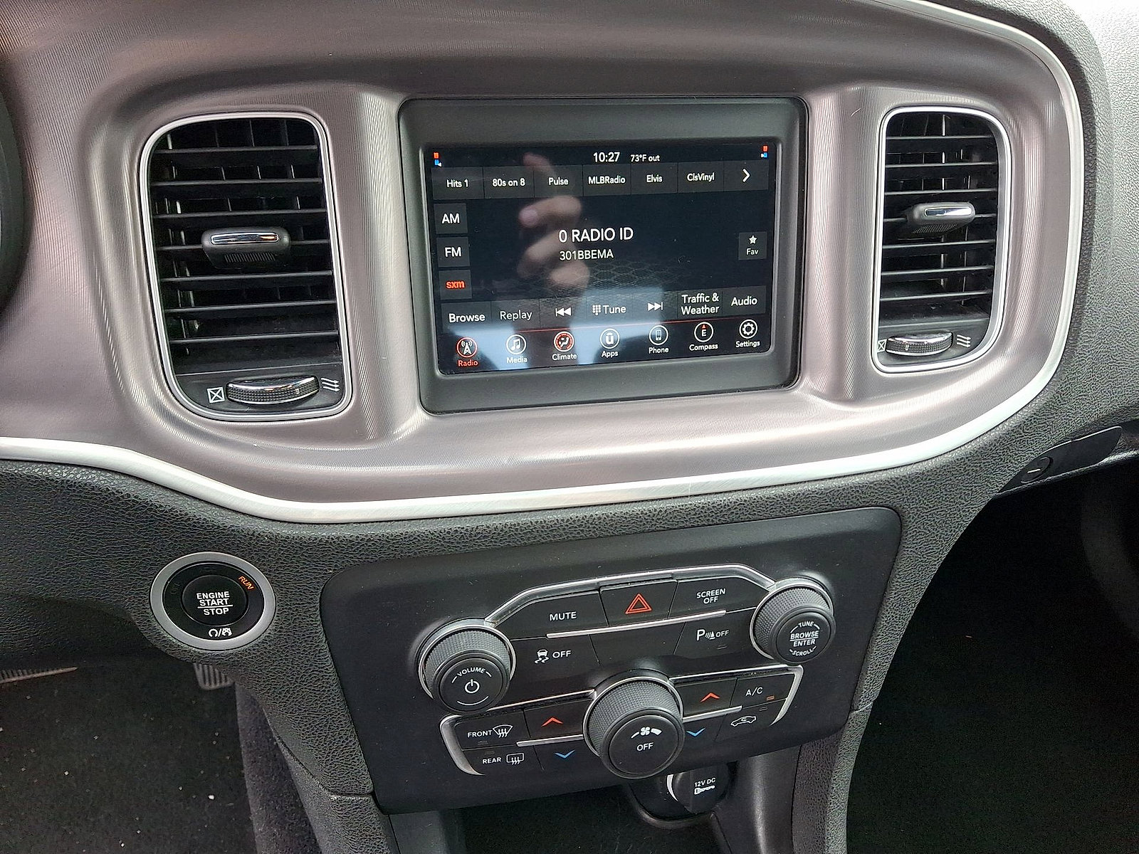 Used 2022 Dodge Charger SXT RWD image 14