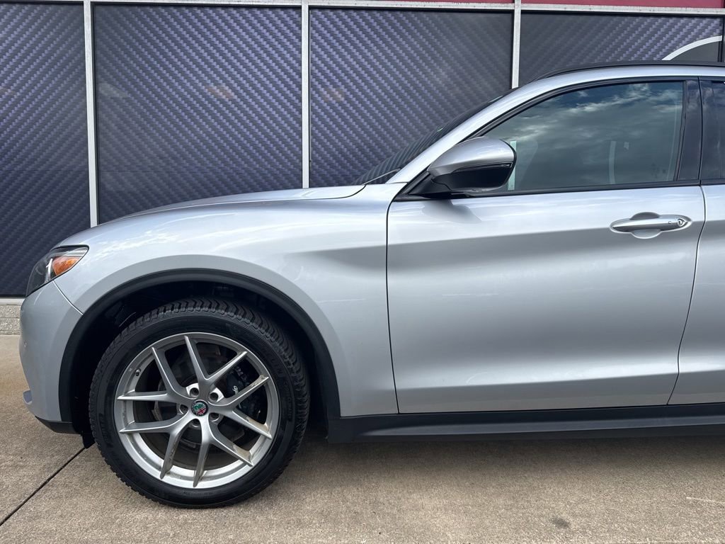 Used 2018 Alfa Romeo Stelvio Ti Sport AWD/4WD image 18