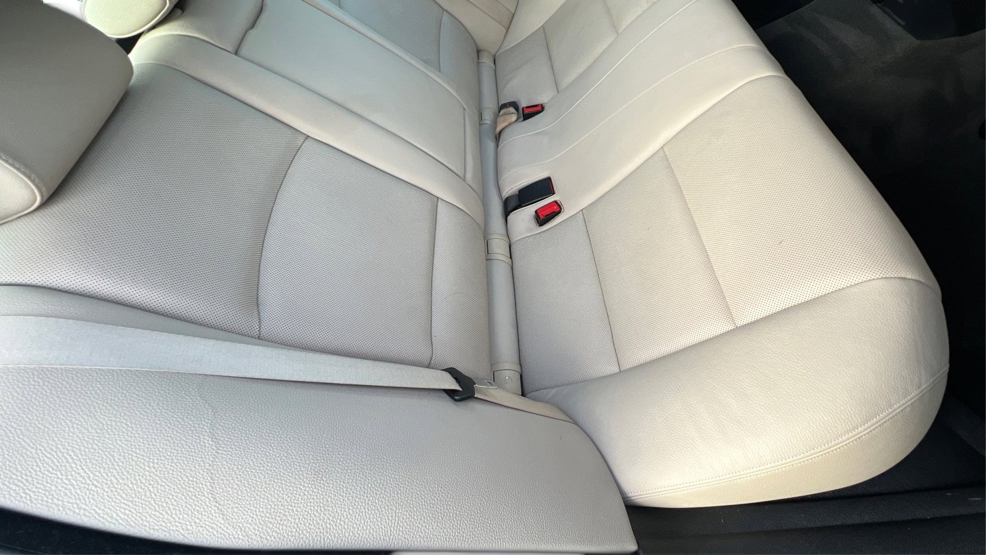 Used 2012 BMW 550i xDrive Sedan AWD/4WD image 24