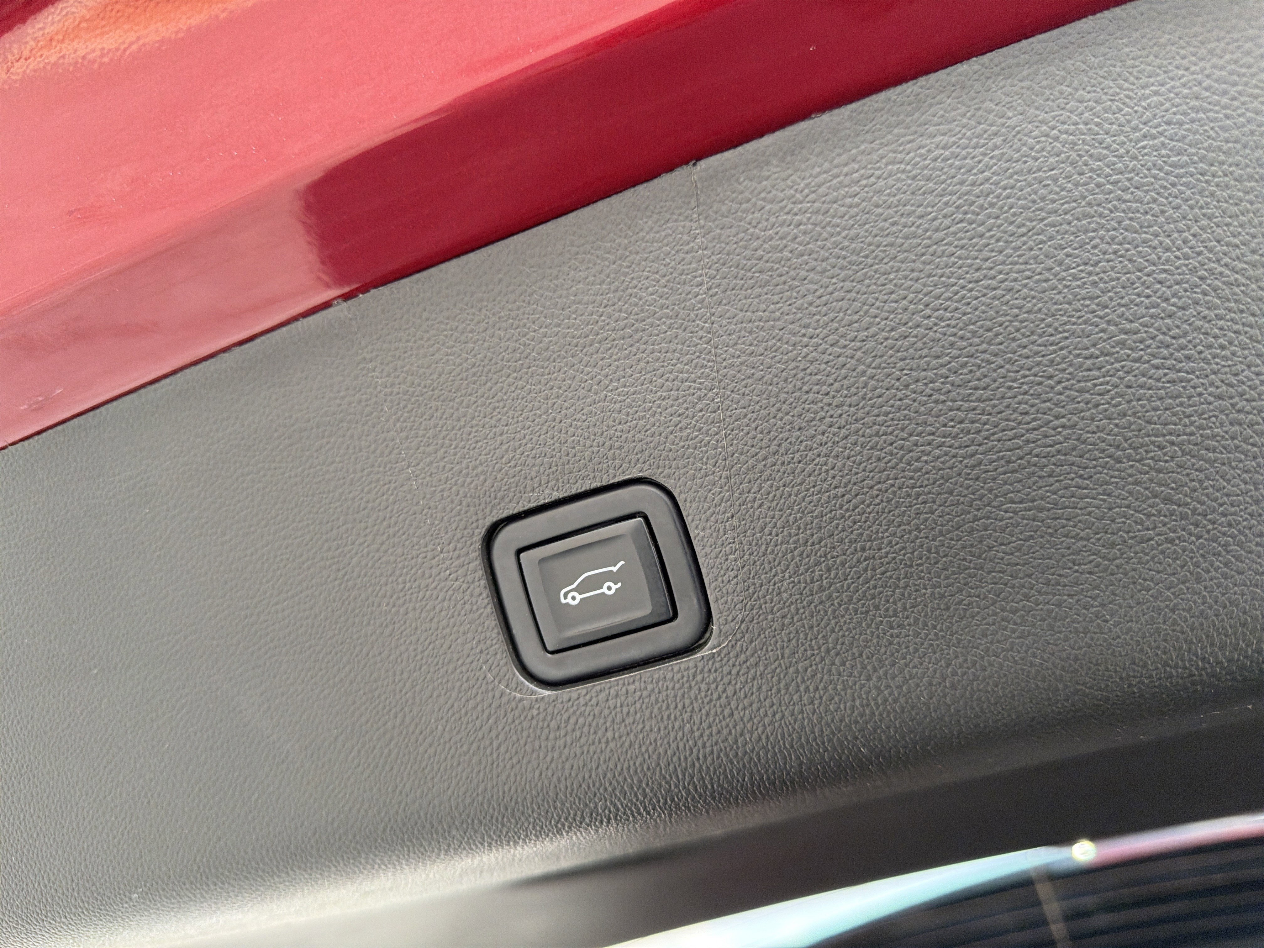 Used 2023 Chevrolet Traverse LT image 19