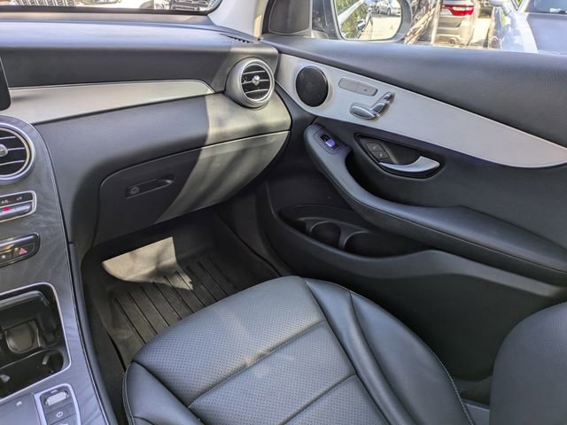 Used 2022 Mercedes-Benz GLC 300 4MATIC image 19