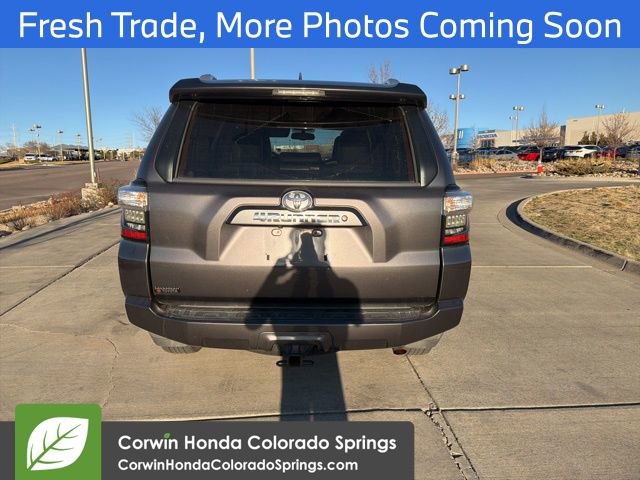 Used 2016 Toyota 4Runner SR5 Premium image 6