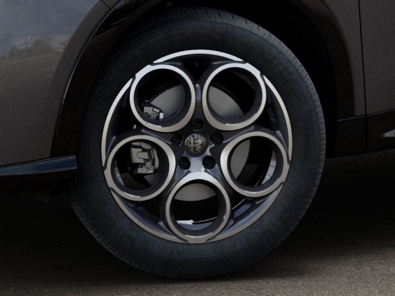 New 2026 Alfa Romeo Tonale AWD/4WD image 8