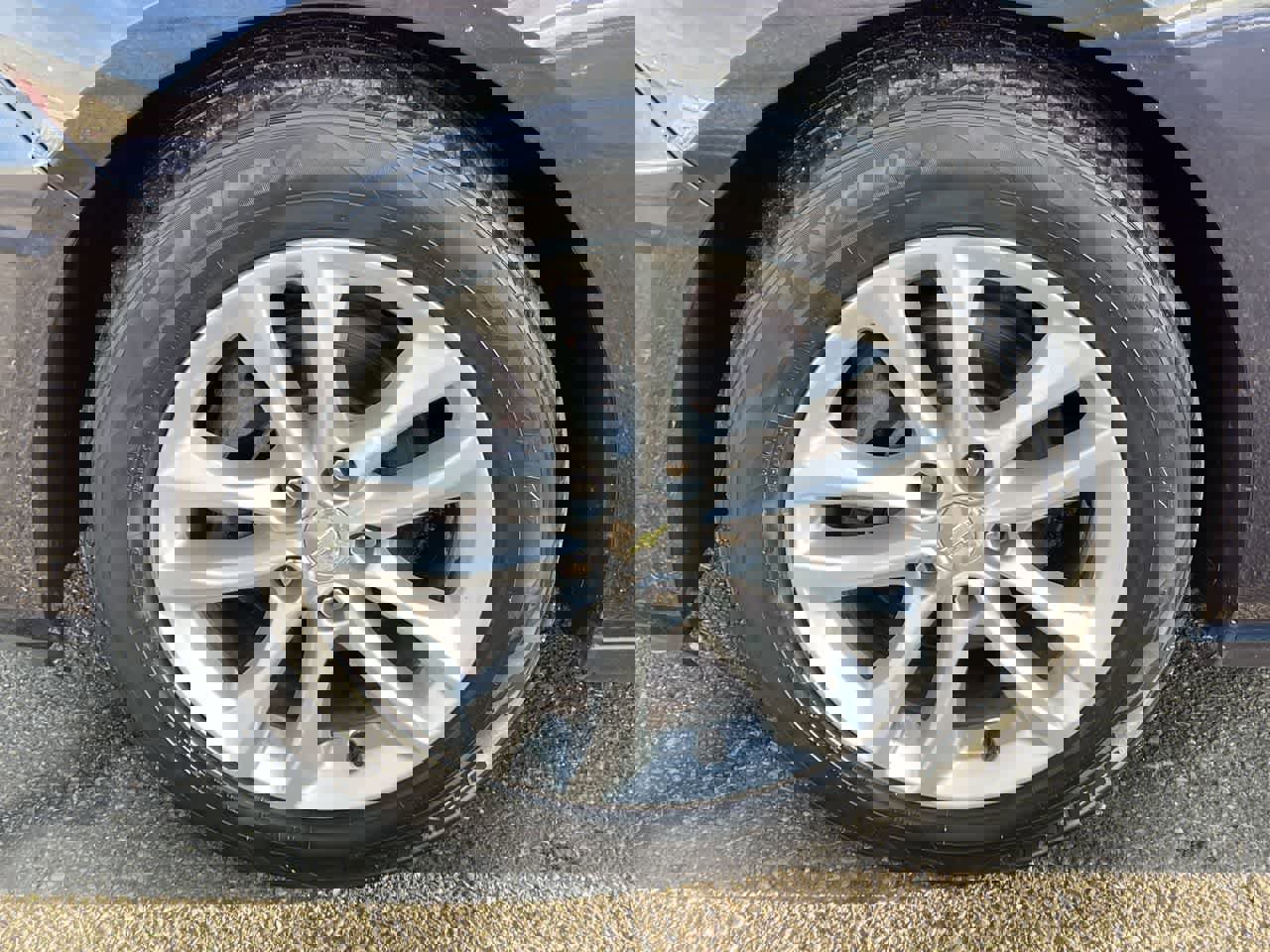 Used 2016 Chevrolet Malibu LT image 34