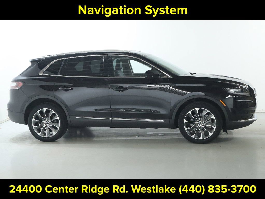 Certified 2023 Lincoln Nautilus Reserve w/ Luxury Package AWD/4WD image 11
